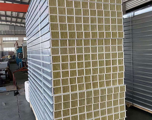 機(jī)制中空玻鎂巖棉凈化板